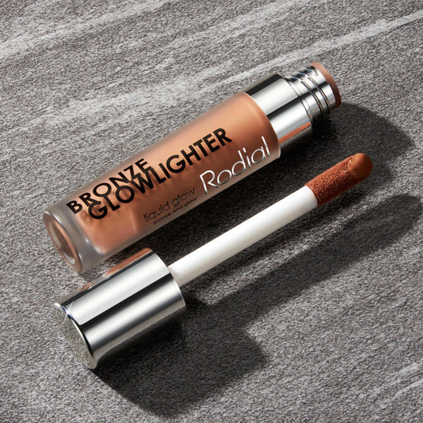 Bronzer makeup